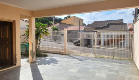 Sobrado à venda com 4 quartos, sendo 1 suíte,  em Jardim Itamaracá, Indaiatuba, SP