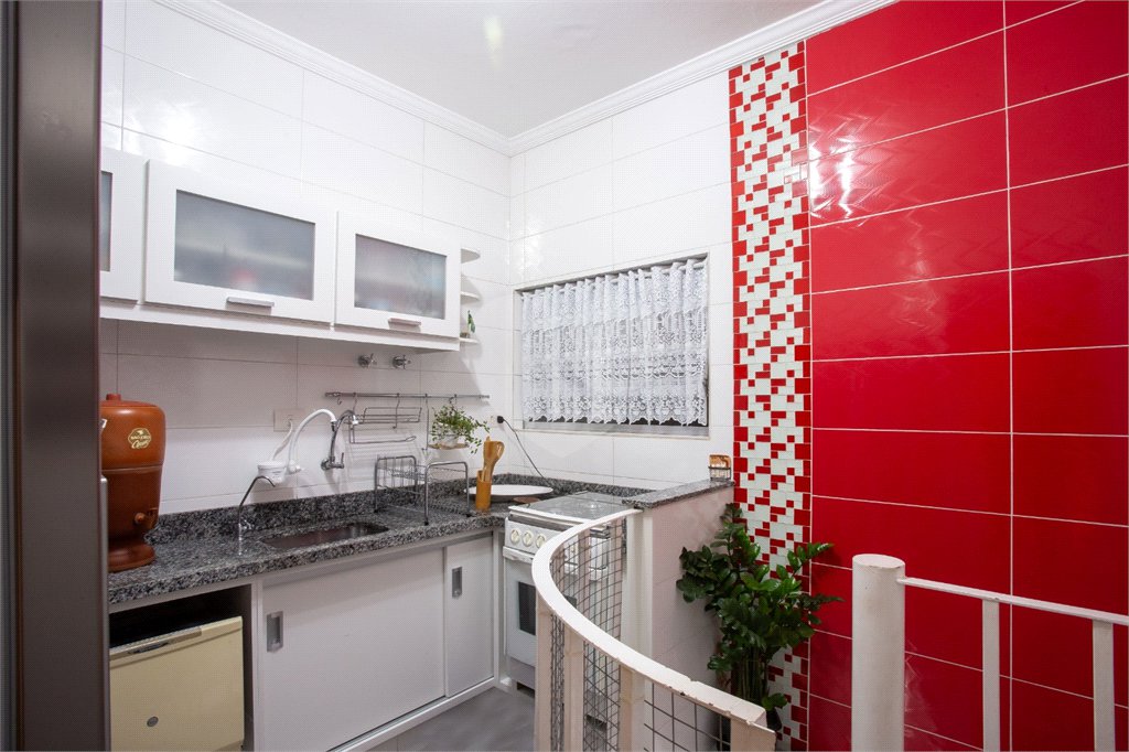 Casa à venda com 3 quartos, sendo 1 suíte, em Mirandópolis, São Paulo, SP