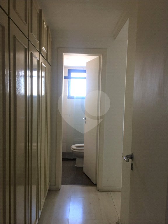 Apartamento à venda com 3 suítes em Vila Suzana, São Paulo, SP