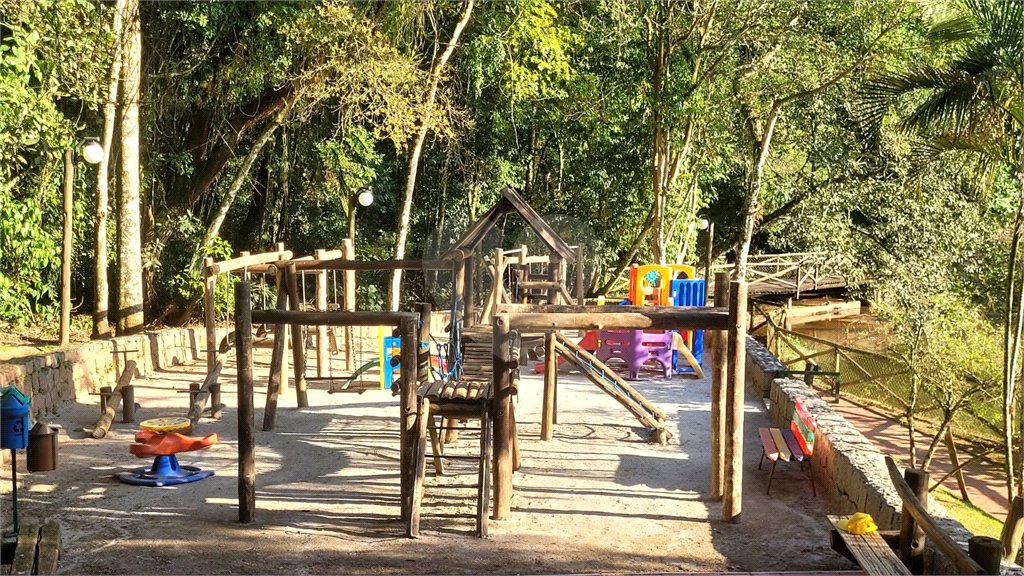Terreno à venda no condomínio Parque Imperial da Cantareira, Mairiporã - SP