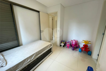Apartamento à venda com 3 suítes em Brooklin Paulista, São Paulo, SP