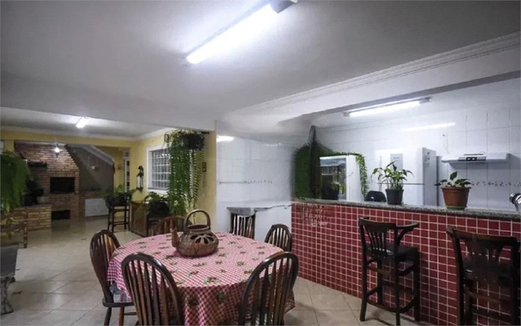 Casa à venda com 5 suítes em Jardim Londrina, São Paulo, SP