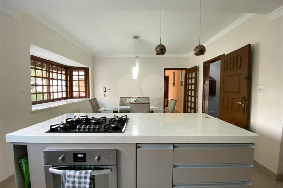 Casa à venda com 3 quartos, sendo 1 suíte, em Santana, São Paulo, SP