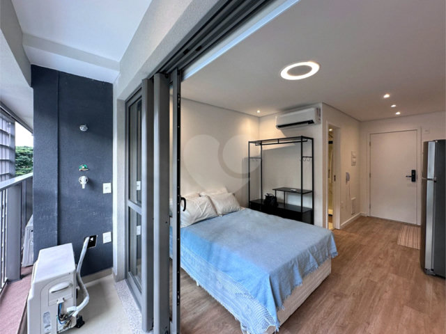Apartamento à venda ou para alugar com 1 suíte em Campo Belo, São Paulo, SP