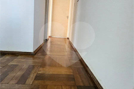Apartamento à venda com 3 quartos, sendo 1 suíte,  em Vila Suissa, Mogi das Cruzes, SP