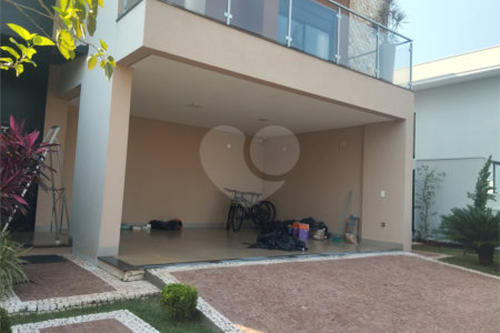 Casa à venda com 3 suítes em Jardim Salto Grande, Araraquara, SP