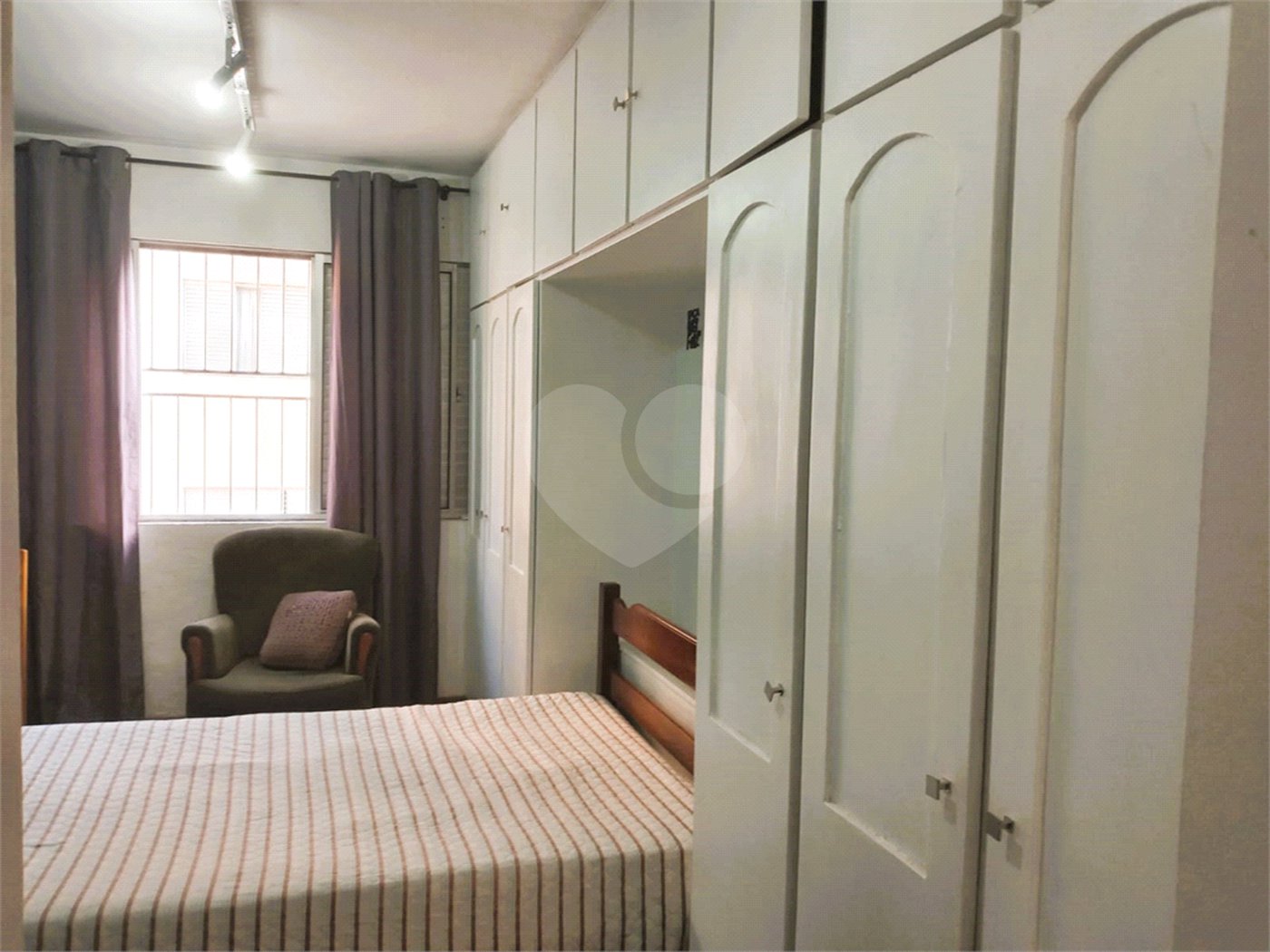 Apartamento à venda com 3 quartos, sendo 1 suíte, em Vila São Francisco, São Paulo, SP