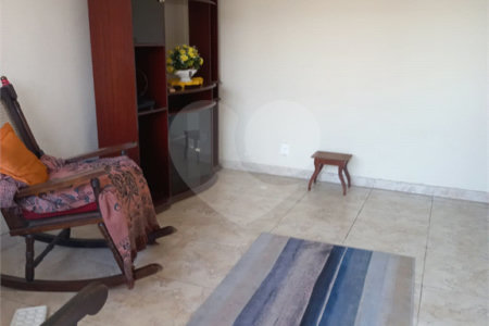 Casa Térrea à venda com 3 quartos em Campo Grande, Rio de Janeiro, RJ