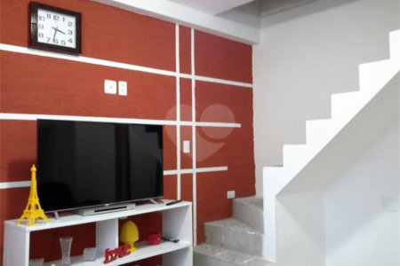 Casa de Vila à venda com 4 quartos em Vila Maria Baixa, São Paulo, SP
