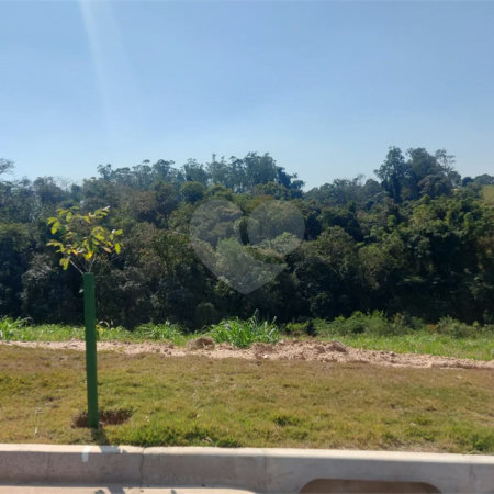Terreno à venda no condomínio Jardim Steck, Louveira - SP