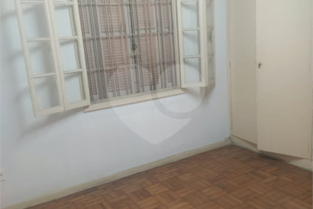 Casa Térrea à venda com 3 quartos em Campo Belo, São Paulo, SP