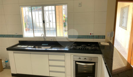 Sobrado para alugar com 4 quartos em Campos de Atibaia, Atibaia, SP