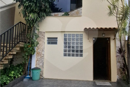 Casa à venda com 4 quartos, sendo 3 suítes, em Vila Aurora (zona Norte), São Paulo, SP