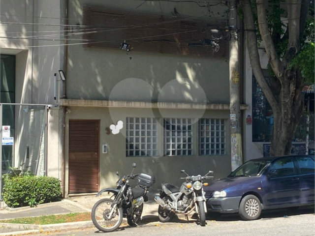 Casa à venda com 2 quartos, sendo 1 suíte,  em Santana, São Paulo, SP