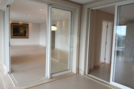 Apartamento à venda com 4 suítes em Anhangabaú, Jundiaí, SP