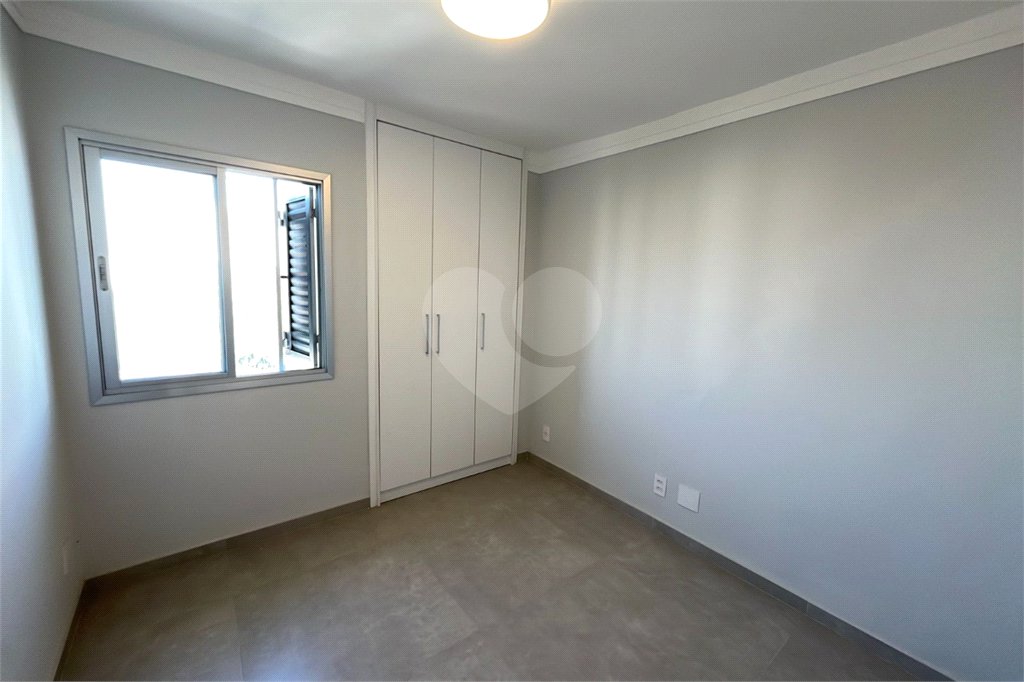 Apartamento à venda com 3 quartos, sendo 1 suíte,  em Jardim Marajoara, São Paulo, SP