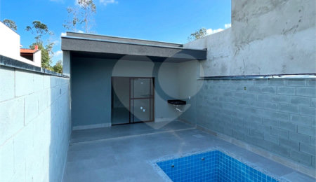 Casa à venda com 3 quartos, sendo 1 suíte,  em Vila São Paulo, Mogi das Cruzes, SP