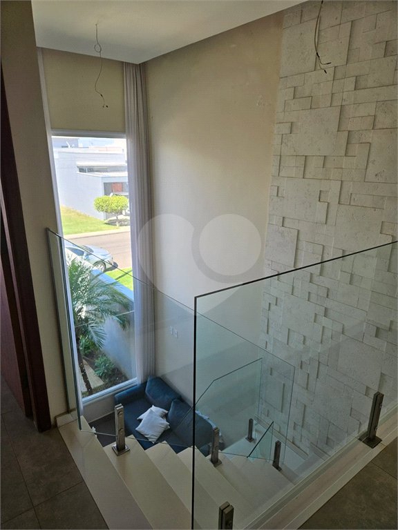 Casa à venda com 3 quartos, sendo 1 suíte, no condomínio Parque Real, Indaiatuba - SP