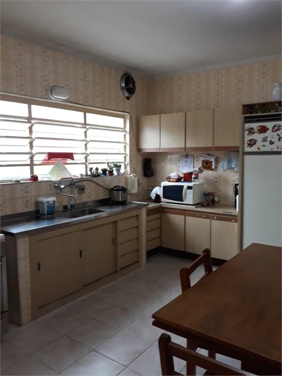 Casa à venda com 2 quartos, sendo 1 suíte, em Vila Anastácio, São Paulo, SP