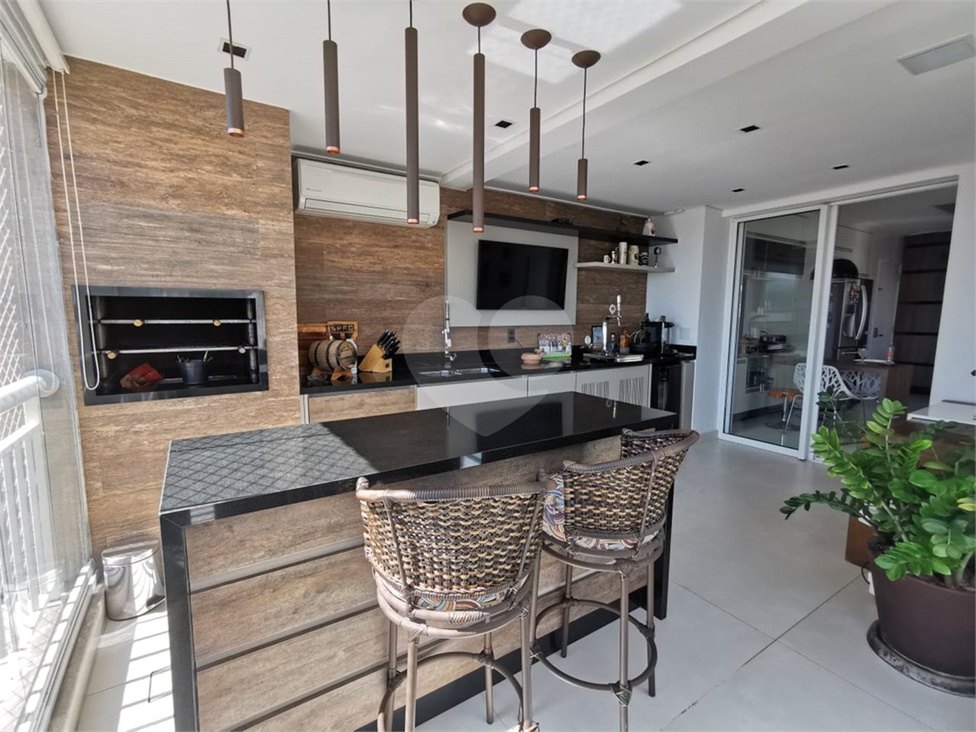Apartamento à venda com 3 suítes em Jardim Monte Kemel, São Paulo, SP