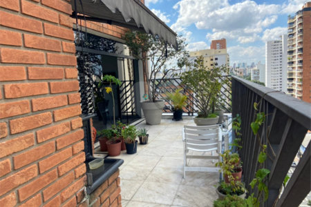 Apartamento à venda com 4 quartos, sendo 1 suíte, em Campo Belo, São Paulo, SP