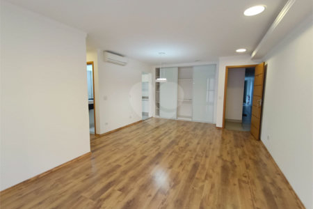 Apartamento à venda com 3 quartos, sendo 1 suíte, no Centro, São Roque, SP