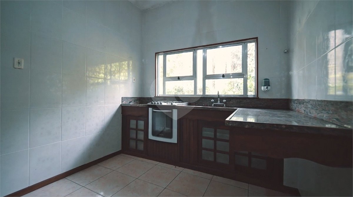 Terreno à venda com 6 quartos no condomínio Quinta dos Lagos, Cotia - SP