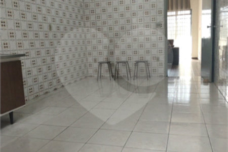 Casa à venda com 4 quartos, sendo 1 suíte, em Jardim do Estádio, Itu, SP