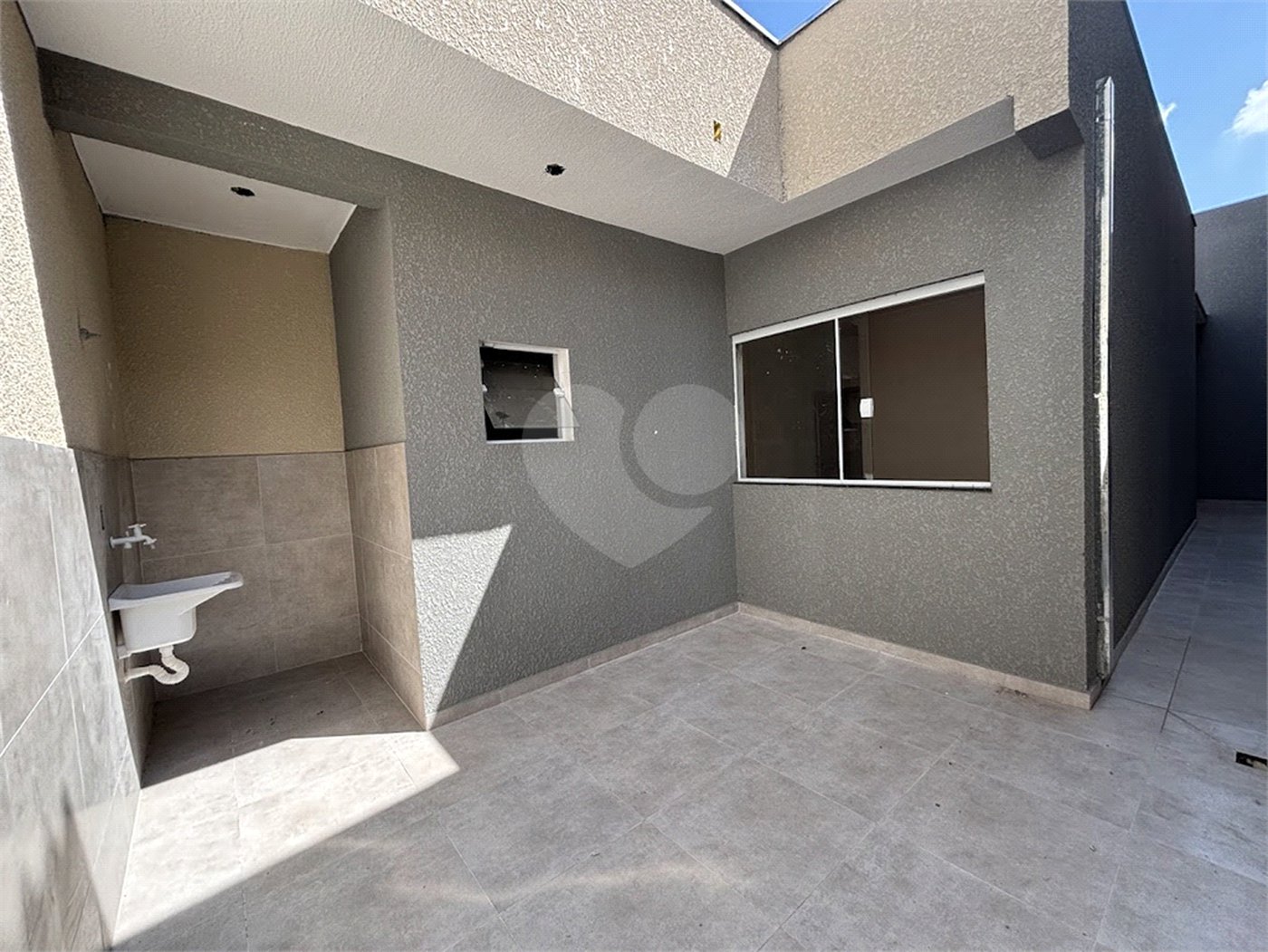 Casa de Vila à venda com 2 quartos, sendo 1 suíte, em Parque São Bento, Sorocaba, SP