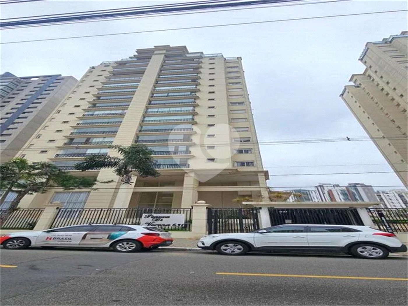 Apartamento à venda com 3 quartos, sendo 1 suíte,  em Vila Regente Feijó, São Paulo, SP