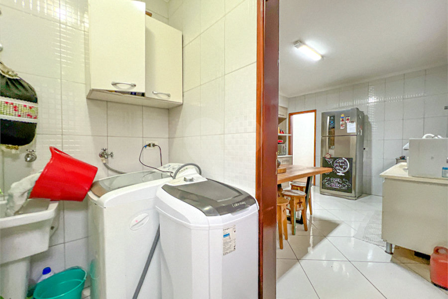 Casa à venda com 3 quartos, sendo 1 suíte,  no condomínio 658, São Paulo - SP