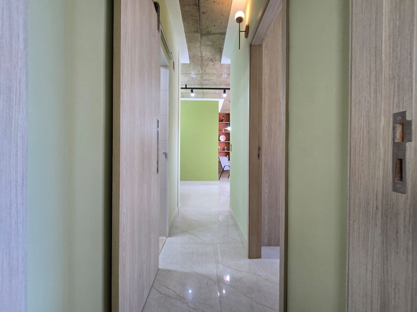 Apartamento com 2 dormitórios à venda, 74 m² por R$ 1.010.000,00 - Embaré - Santos/SP