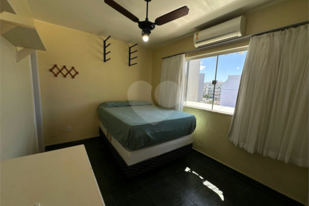 Cobertura à venda com 3 quartos, sendo 1 suíte, em Passagem, Cabo Frio, RJ