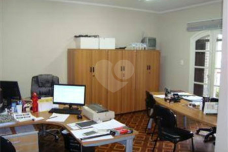 Casa à venda com 4 quartos, sendo 3 suítes, em Vila Alpina, Santo André, SP