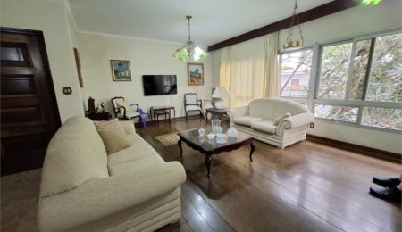 Casa à venda com 4 quartos, sendo 1 suíte, em Água Fria, São Paulo, SP