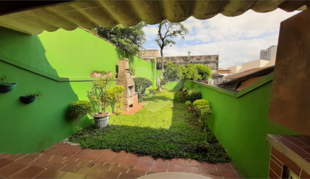 Casa à venda com 3 quartos, sendo 1 suíte,  em Campo Grande, São Paulo, SP