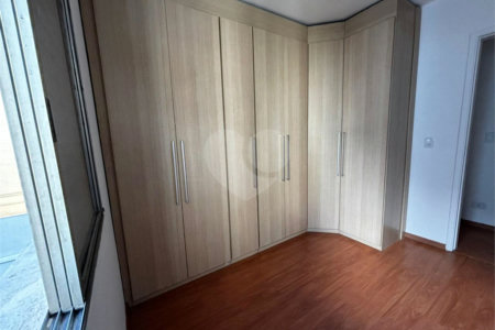 Apartamento à venda com 3 quartos em Caxingui, São Paulo, SP