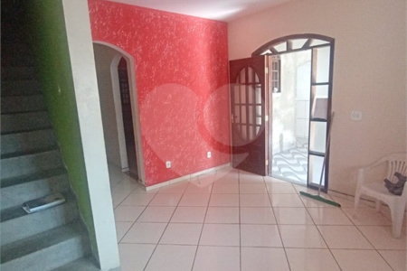 Casa à venda com 2 quartos, sendo 1 suíte, no condomínio River Plate, Rio de Janeiro - RJ