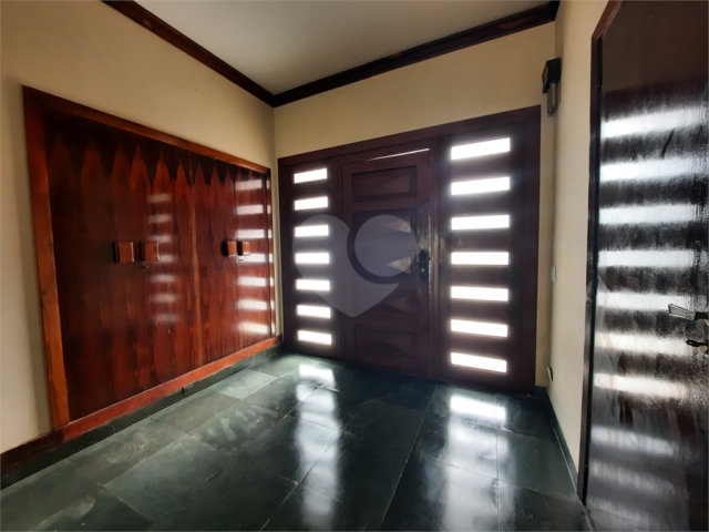 Casa Térrea à venda com 3 suítes em Interlagos, São Paulo, SP