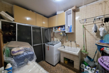 Sobrado à venda com 5 quartos, sendo 2 suítes, em Jardim Vera Cruz, São Paulo, SP