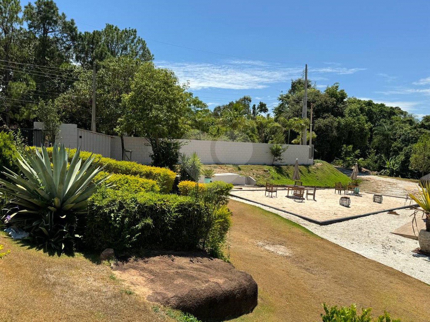 Sítio à venda com 3 quartos, sendo 1 suíte, em Jardim dos Laranjais, Indaiatuba, SP