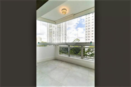Apartamento à venda com 3 quartos, sendo 1 suíte,  em Jardim Marajoara, São Paulo, SP