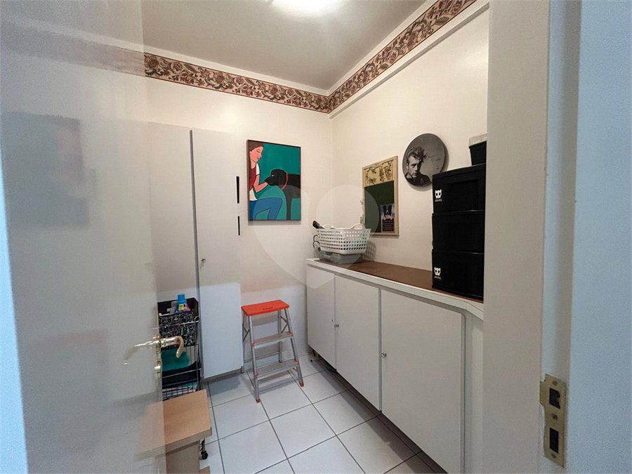 Apartamento à venda com 4 quartos, sendo 2 suítes, em Pinheiros, São Paulo, SP