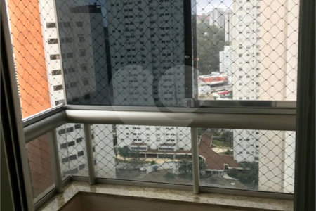 Apartamento à venda com 3 quartos, sendo 1 suíte, em Vila Andrade, São Paulo, SP