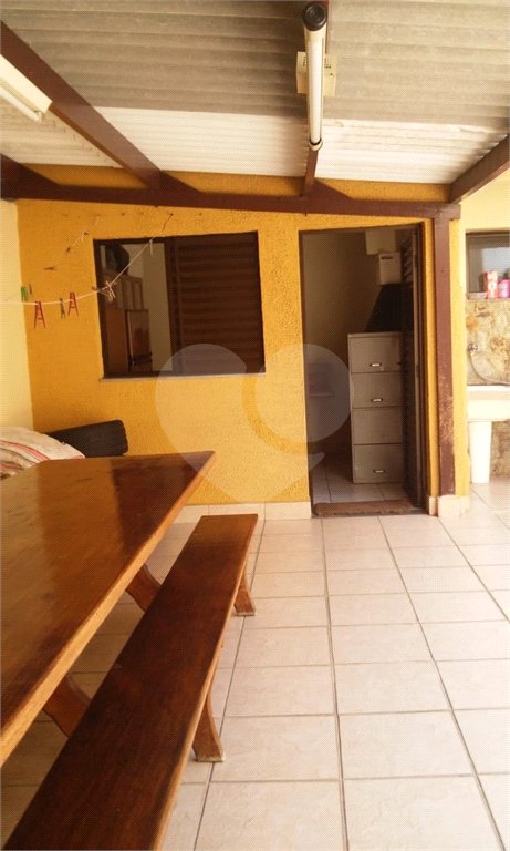 Sobrado à venda com 4 suítes em Vila Carrão, São Paulo, SP