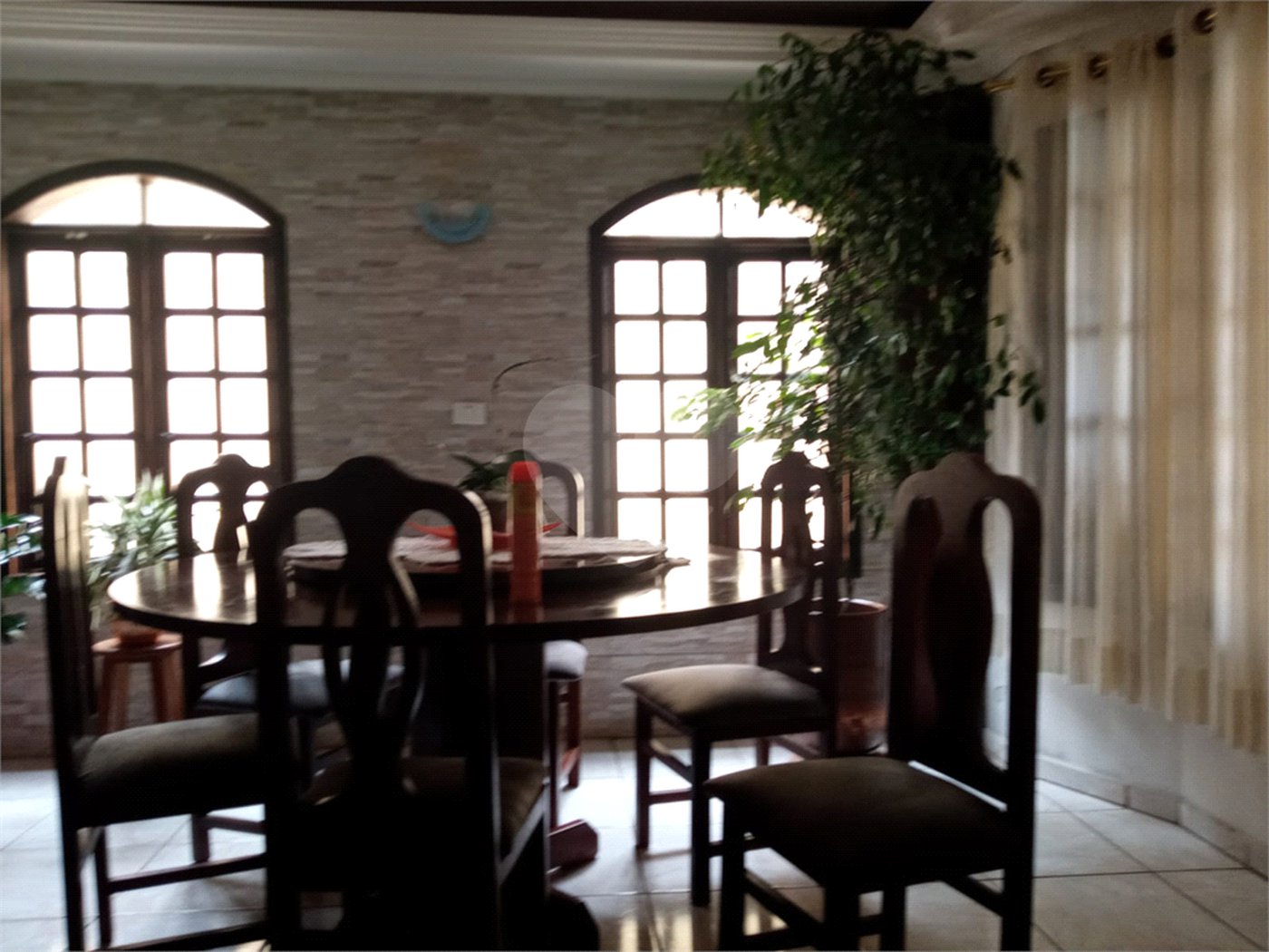 Casa à venda com 4 quartos, sendo 1 suíte,  em Vila Bela Flor, Mogi das Cruzes, SP