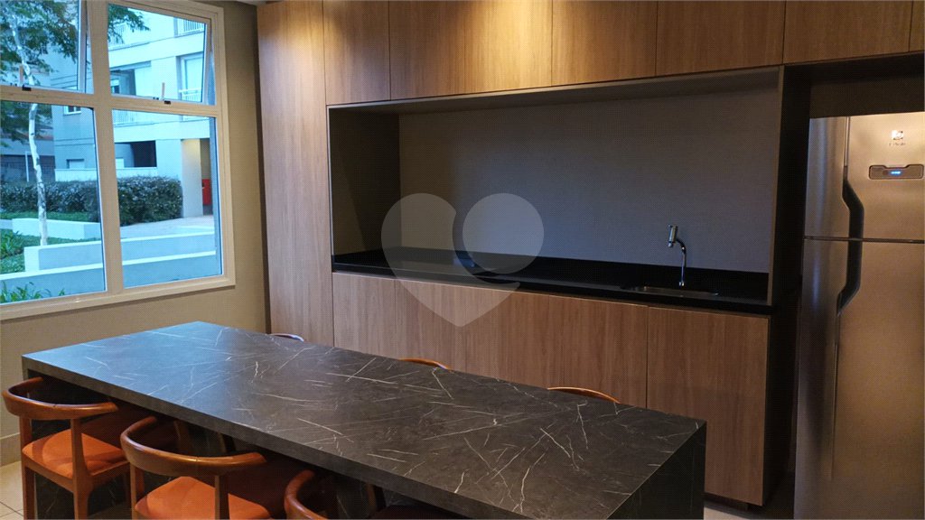 Apartamento à venda com 3 quartos, sendo 1 suíte,  em Campo Grande, São Paulo, SP