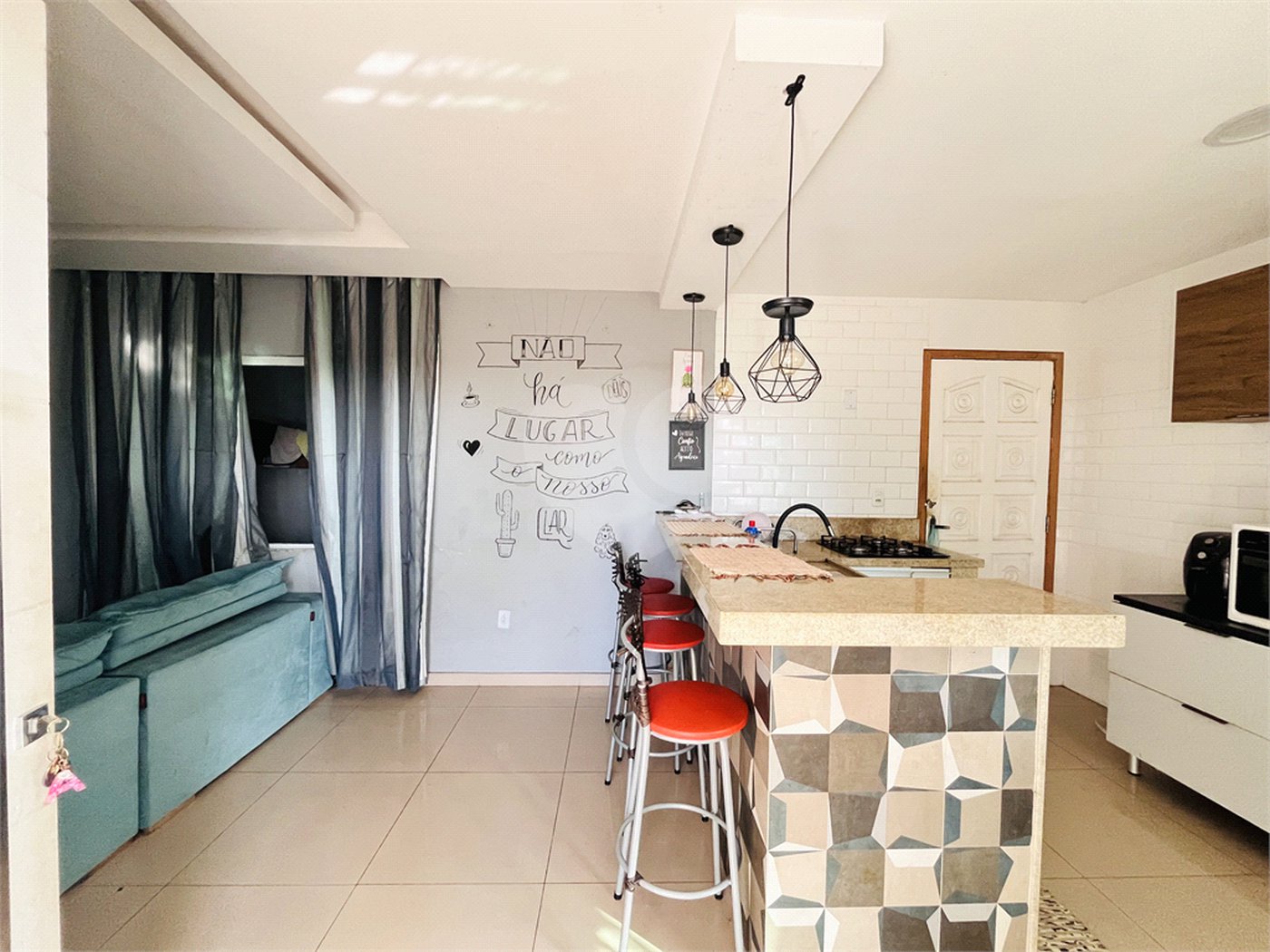 Casa à venda com 2 quartos, sendo 1 suíte, no condomínio Residencial Vivendas do Campo, Rio de Janeiro - RJ