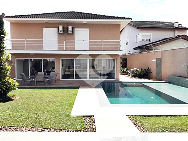 Casa à venda com 4 quartos, sendo 3 suítes,  em Santana, São Paulo, SP
