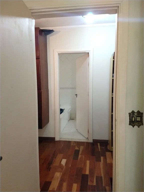 Sobrado à venda com 4 quartos, sendo 1 suíte,  em Parque dos Príncipes, São Paulo, SP